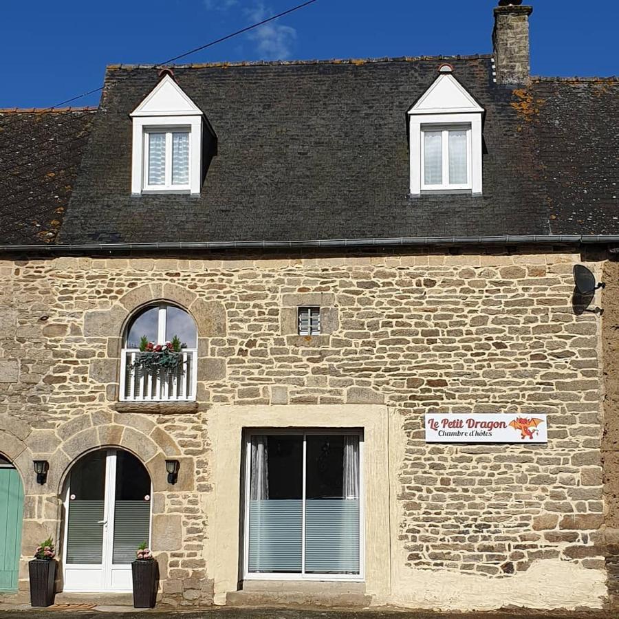 Bed and Breakfast Le Petit Dragon Plumaudan Exterior foto